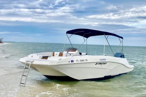 Dolphin Cove Boat Rental and Taxis